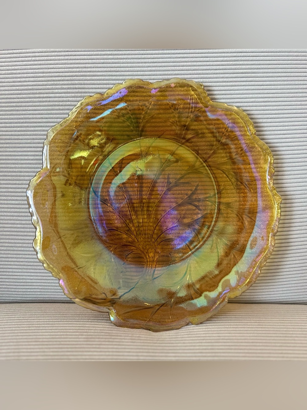 VINTAGE Indiana Glass Carnival "Pebble Leaf" plate - "Tree of Life" pattern